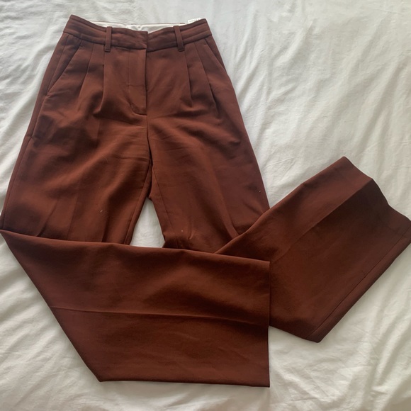 Aritzia Effortless pants - Picture 4 of 6